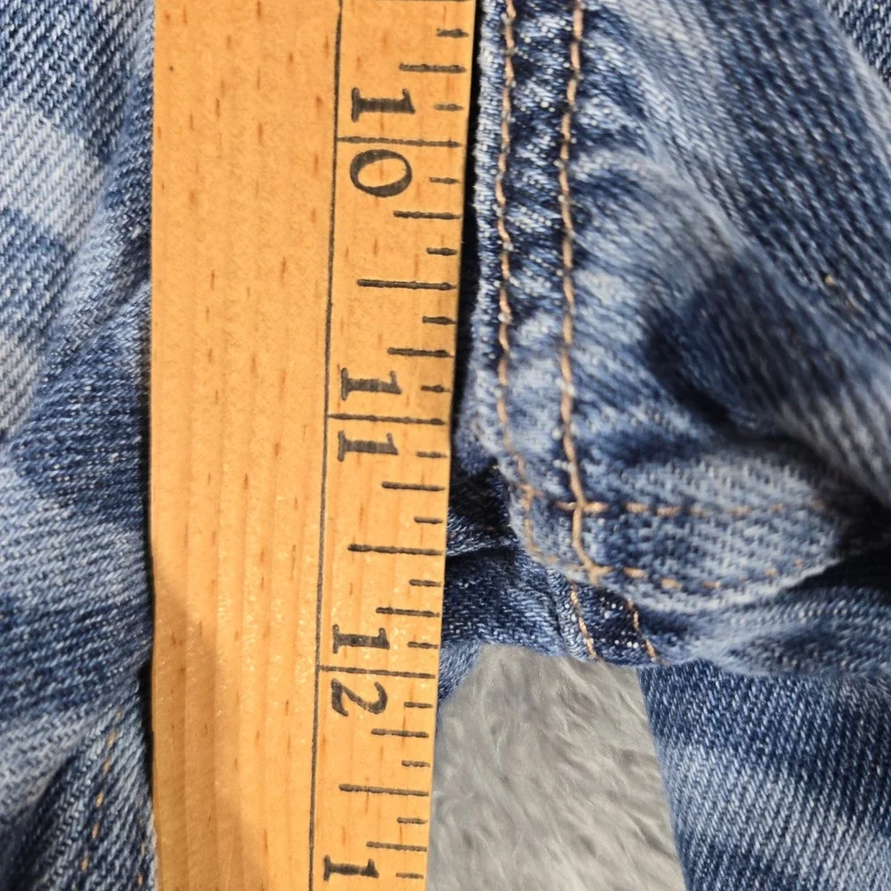 Hollister High-Rise Vintage Baggy Shorts 8 Blue Wave Swirl Pattern Denim 7 W28